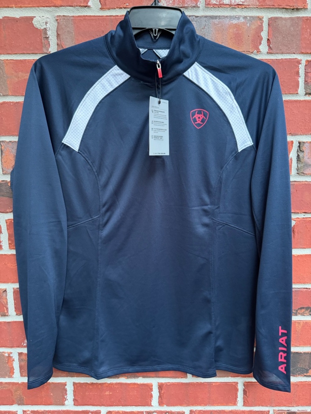 NWT Ariat AriatTek Team Sunstopper 2.0 Womens XL Navy White 1/4 Zip Baselayer F6